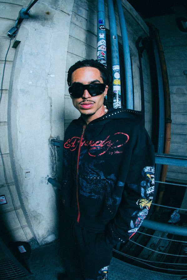 XTRANHO "BY MATUÊ" MOLETOM ZIP UP PRETO